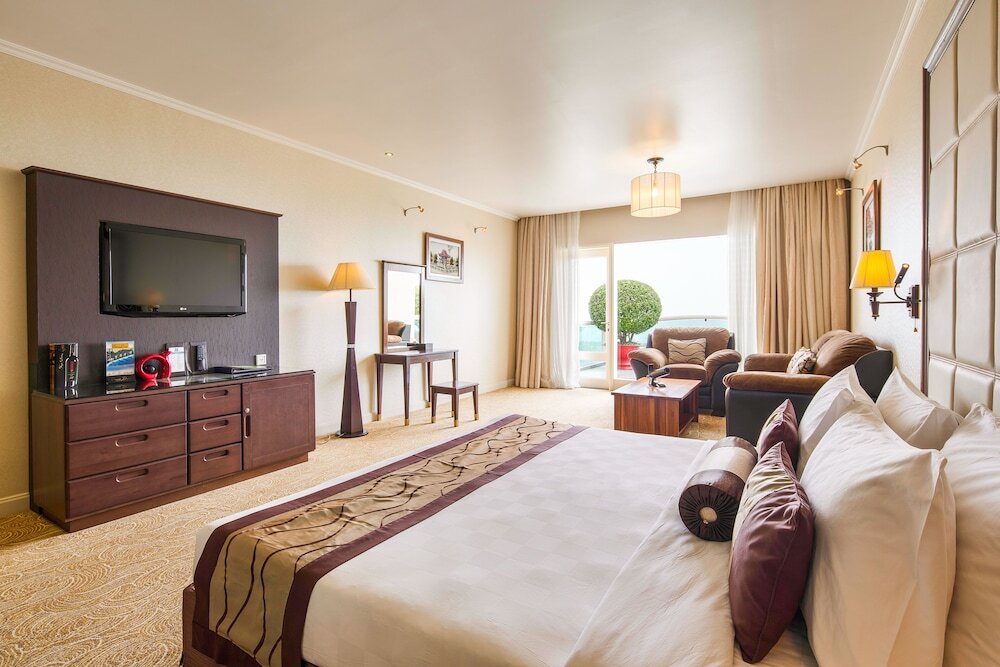Deluxe room with balcony and with sea view Sea Links Beach Resort & Golf