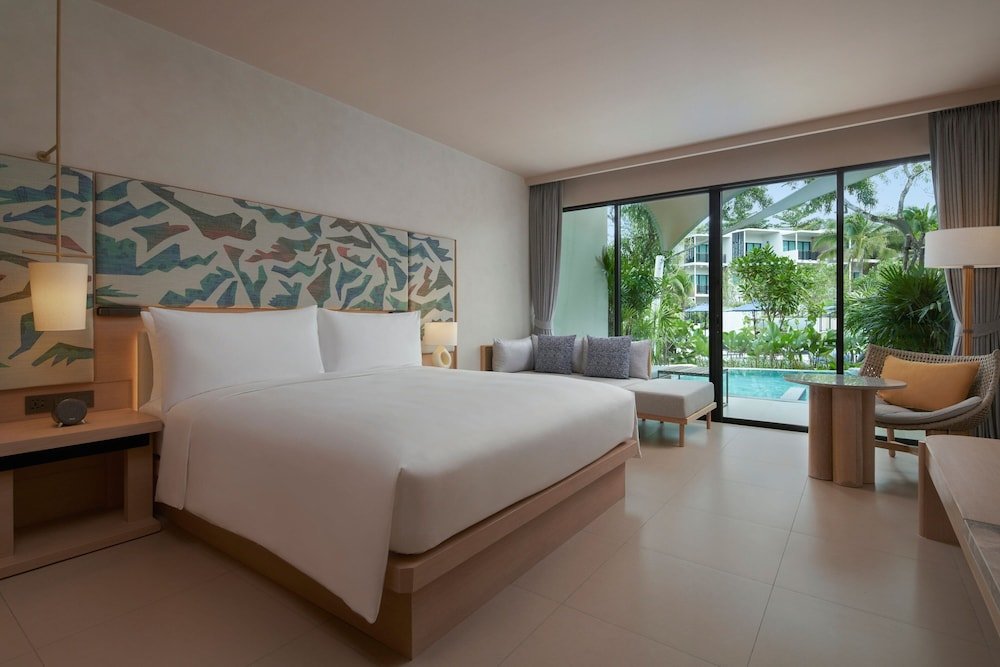 Номер Premium Le Méridien Phuket Mai Khao Beach Resort