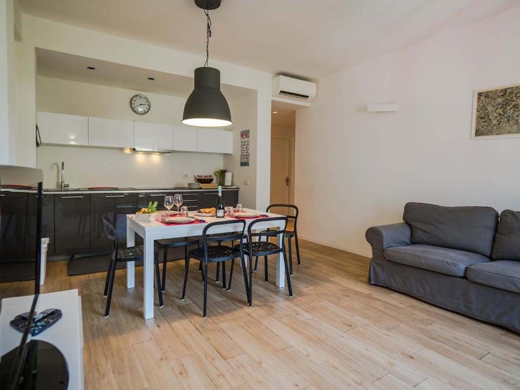 Апартаменты с 2 комнатами Scimiscià 2-bedroom Apartment with AC