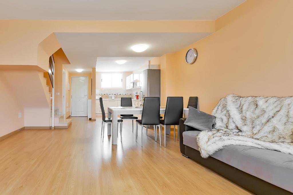 Appartamento YELLOW 3 bedroom large apartment for 10 guests