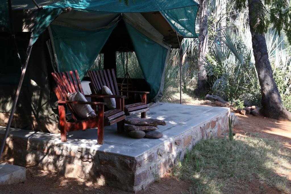 Standard Doppel Zimmer Omarunga Lodge