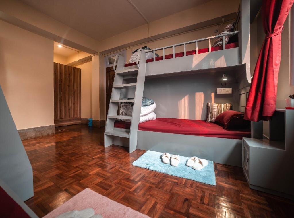 Lit en dortoir (dortoir masculin) Tag Along 2 0 Hostel Gangtok