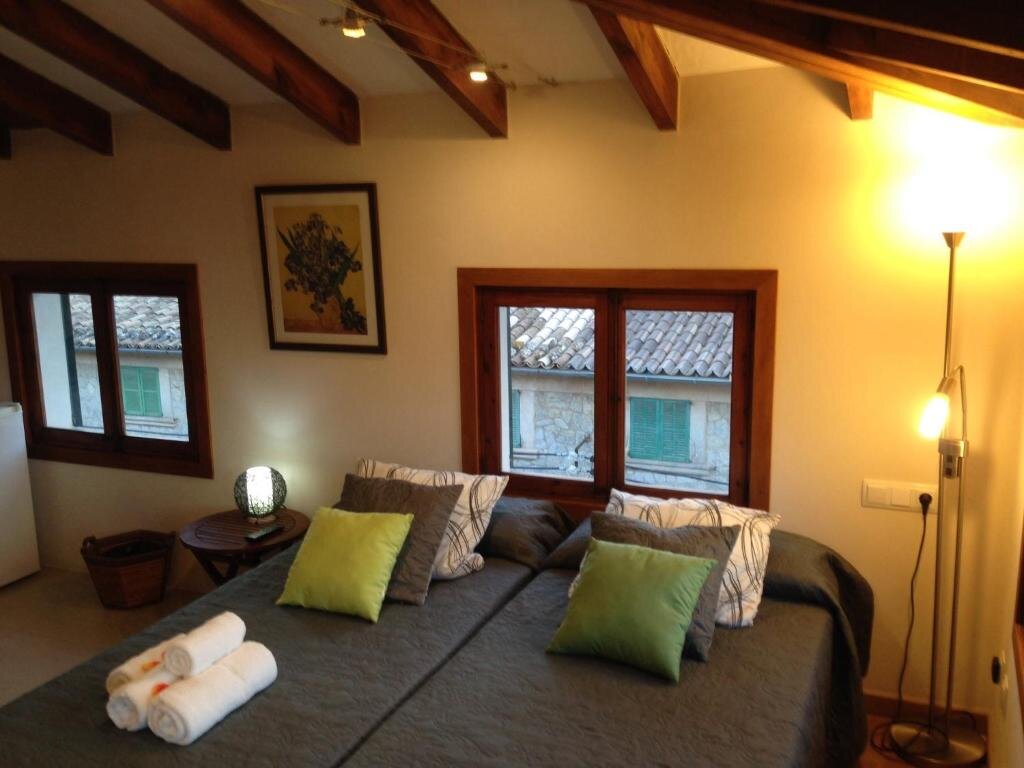 Standard Doppel Zimmer Dachboden Allotjaments Serra de Tramuntana