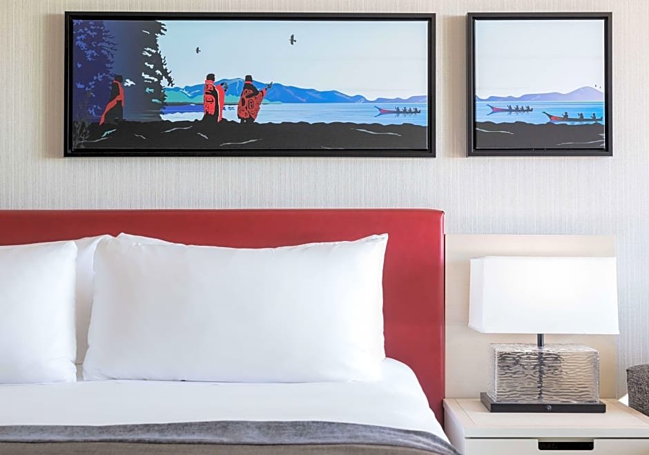Standard Quadruple Basement room with ocean view Best Western Plus Tin Wis Resort