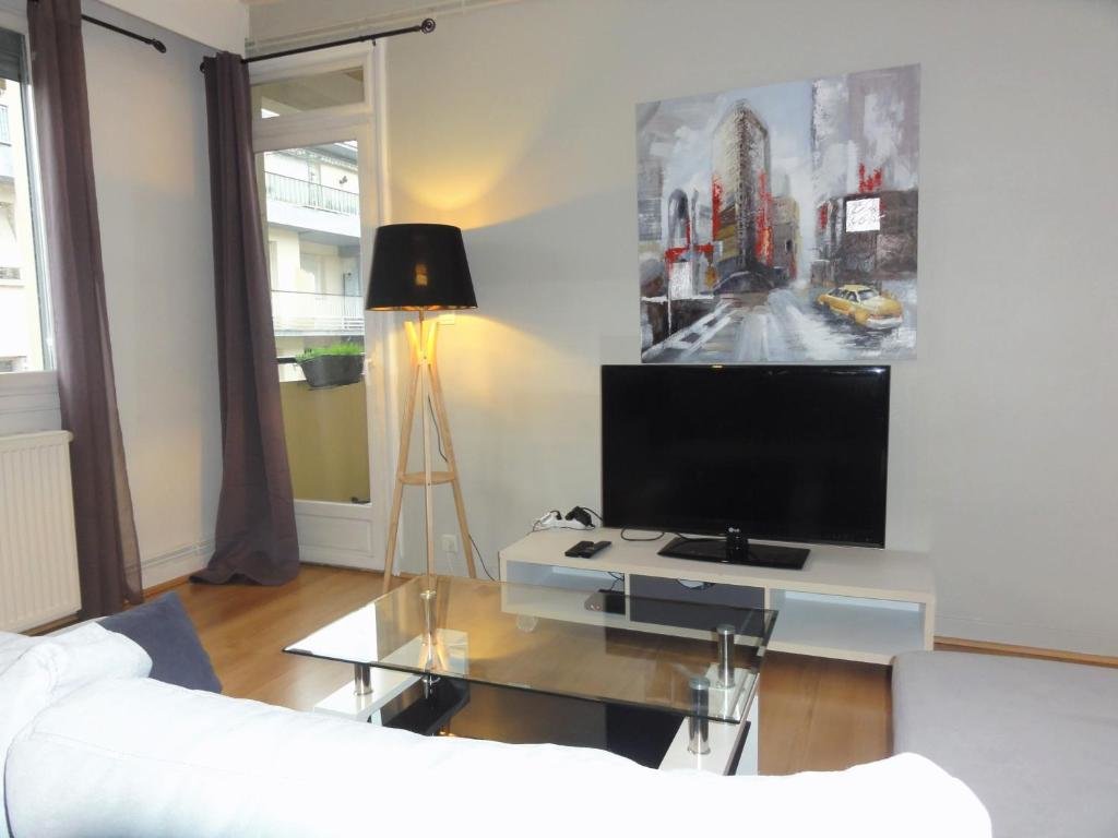 Apartment Le Voltaire -2 chambres- 70m2- HYPERCENTRE-Parking-WIFI FIBRE
