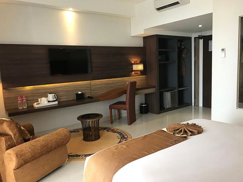 Двухместный номер Deluxe Crystal Lotus Hotel Yogyakarta