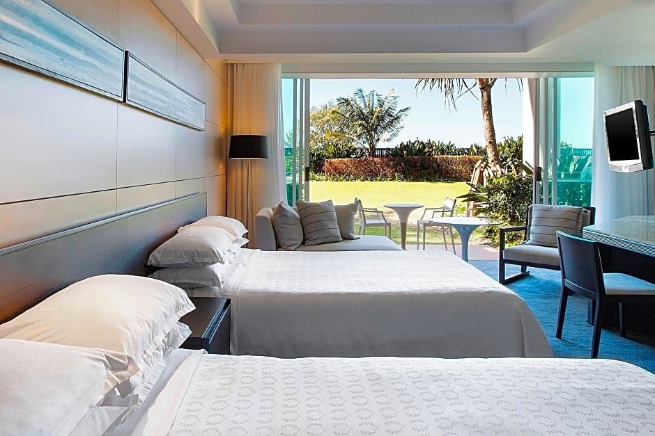 Двухместный номер Standard цокольный этаж с видом на залив Sheraton Grand Mirage Resort Gold Coast