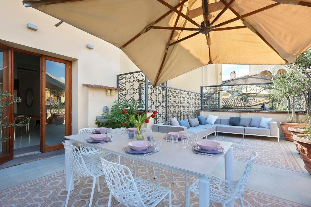 Apartamento LUXURY suite with amazing Terrace in Florence-hosted by Sweetstay