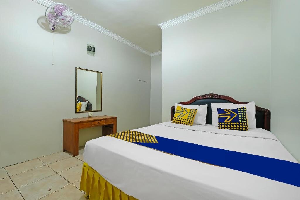 Economy Double room SPOT ON 91930 Hotel Citra Dewi 4 Manunggal