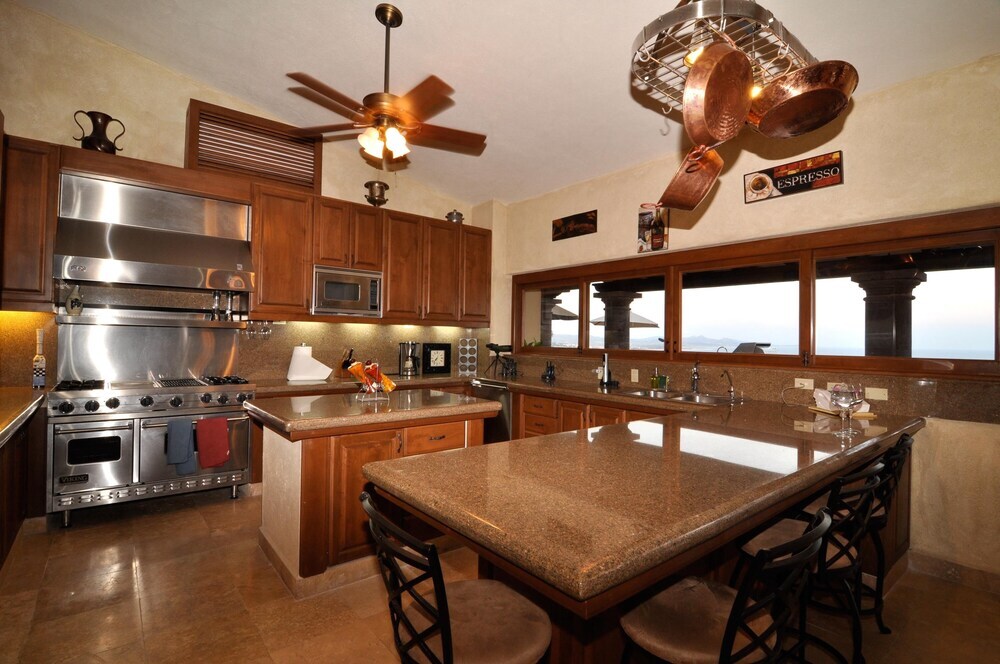 4 BR Villa Near Los Cabos' Best Surfing: Villa Vista del Mar 圣何塞德尔卡沃