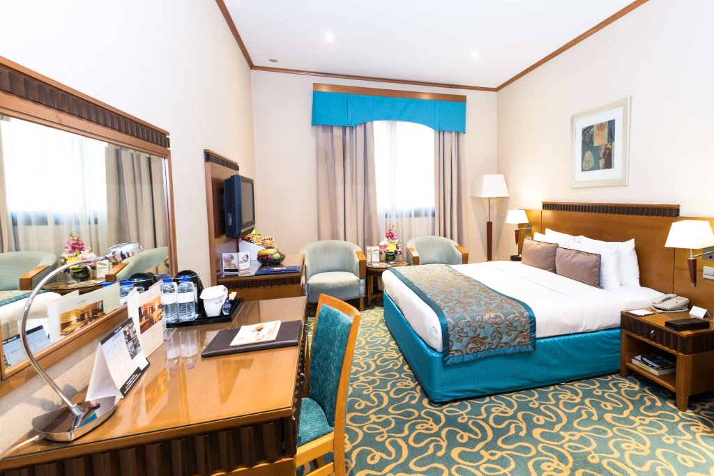 Двухместный номер Superior Golden Tulip Hotel Al Barsha