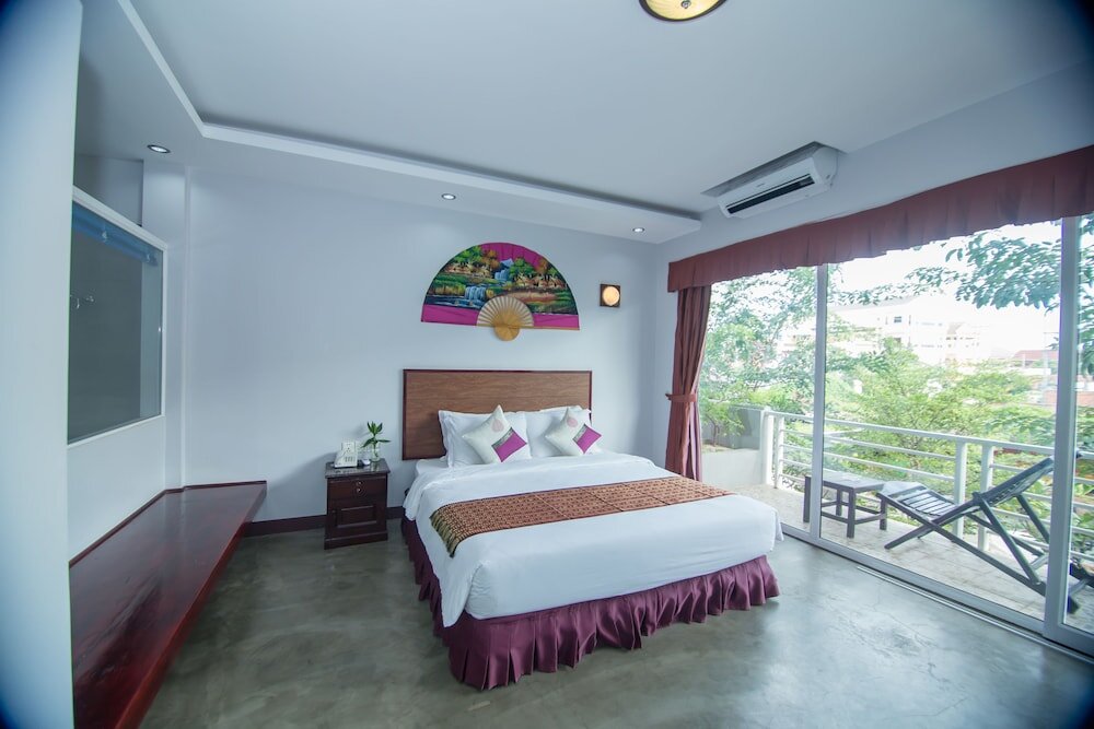 Camera doppia Deluxe con balcone VIGU Angkor Hotel
