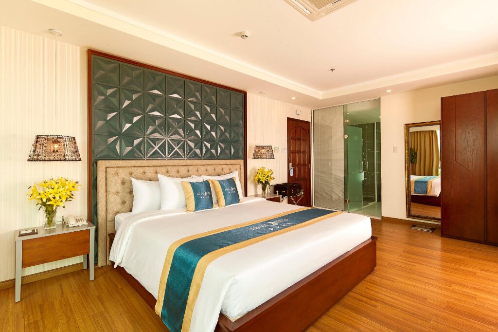 Двухместный люкс Premium Ninh Kieu Riverside Hotel