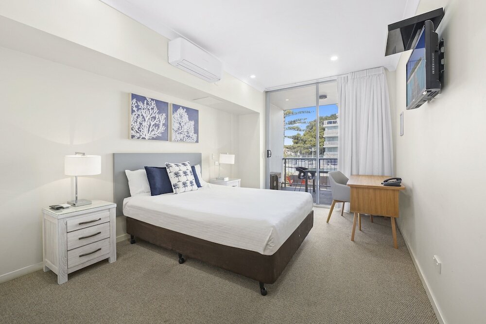 Апартаменты с 3 комнатами с балконом Macquarie Waters Boutique Apartment Hotel