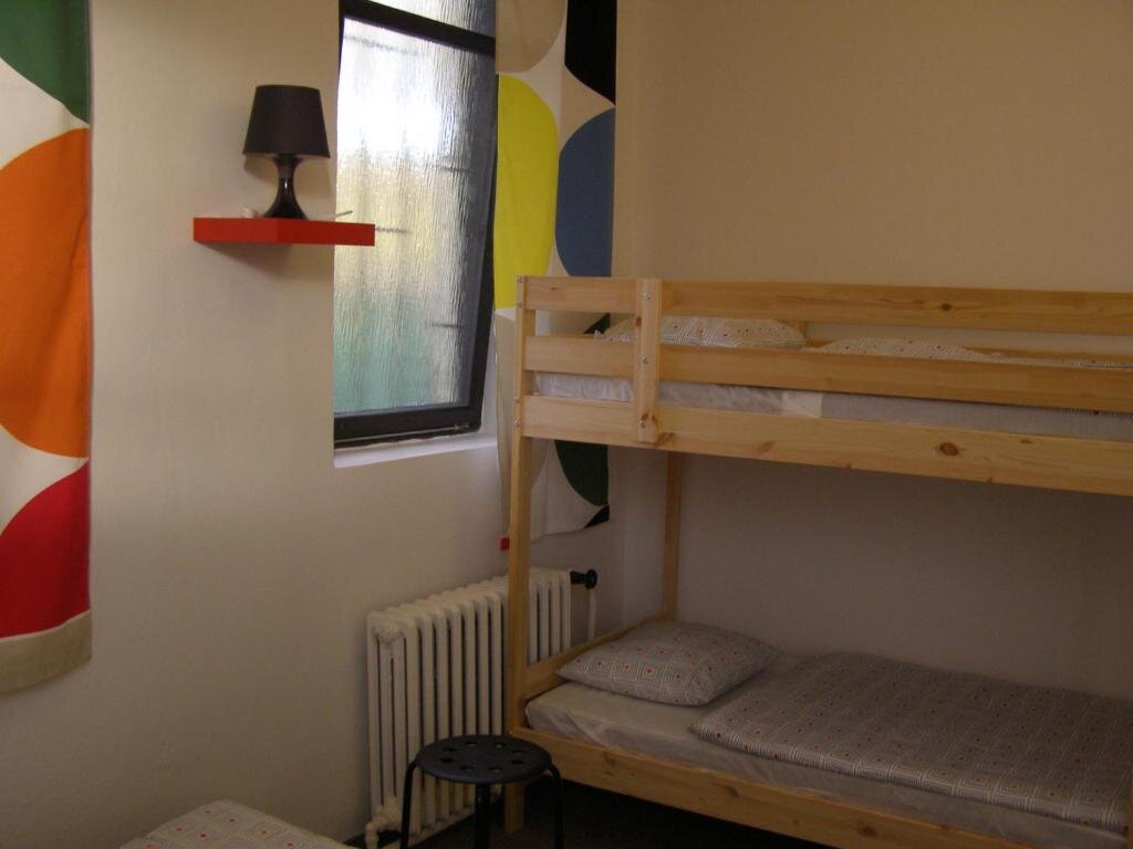 Кровать в общем номере Hostel Praha Ládví