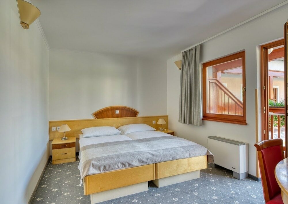 Standard Double room with balcony Garni Hotel Zvon