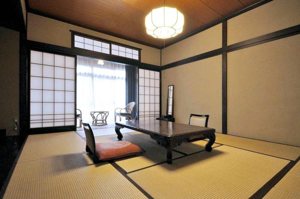 Standard quadruple chambre Higashi Ishikawa Ryokan