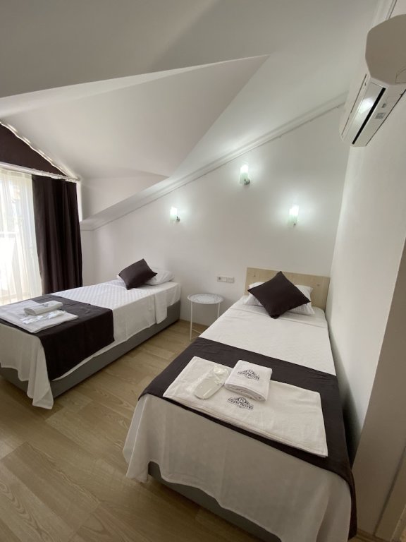 Économie double chambre grenier Nefis Hotel Ölüdeniz