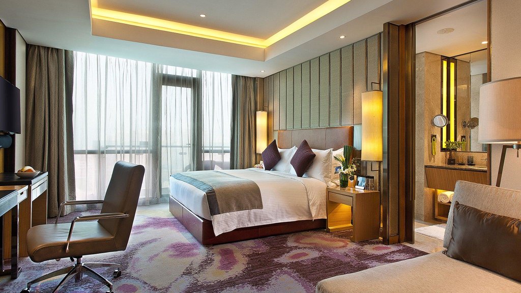 Classic Double room with balcony and with river view InterContinental Changsha, an IHG Hotel