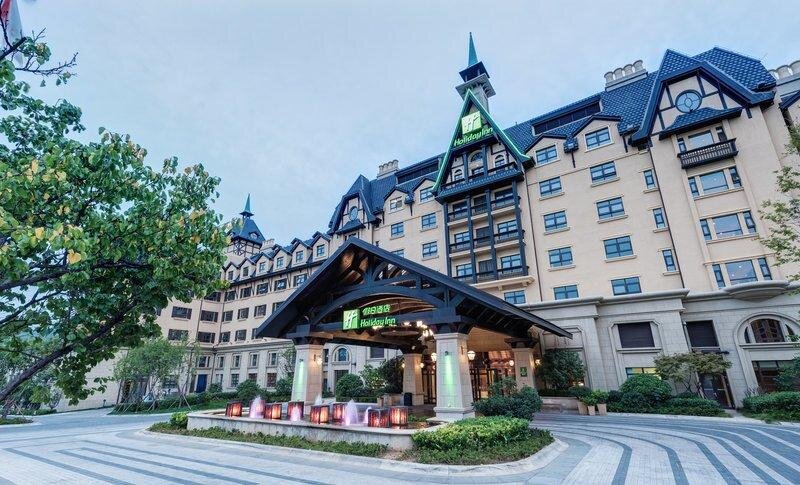 Люкс Business Holiday Inn Qingdao Expo, an IHG Hotel