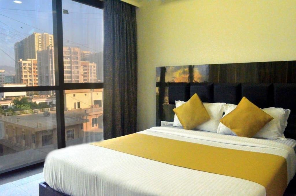 Standard Double room with city view THE BEST HOTEL MUMBAI