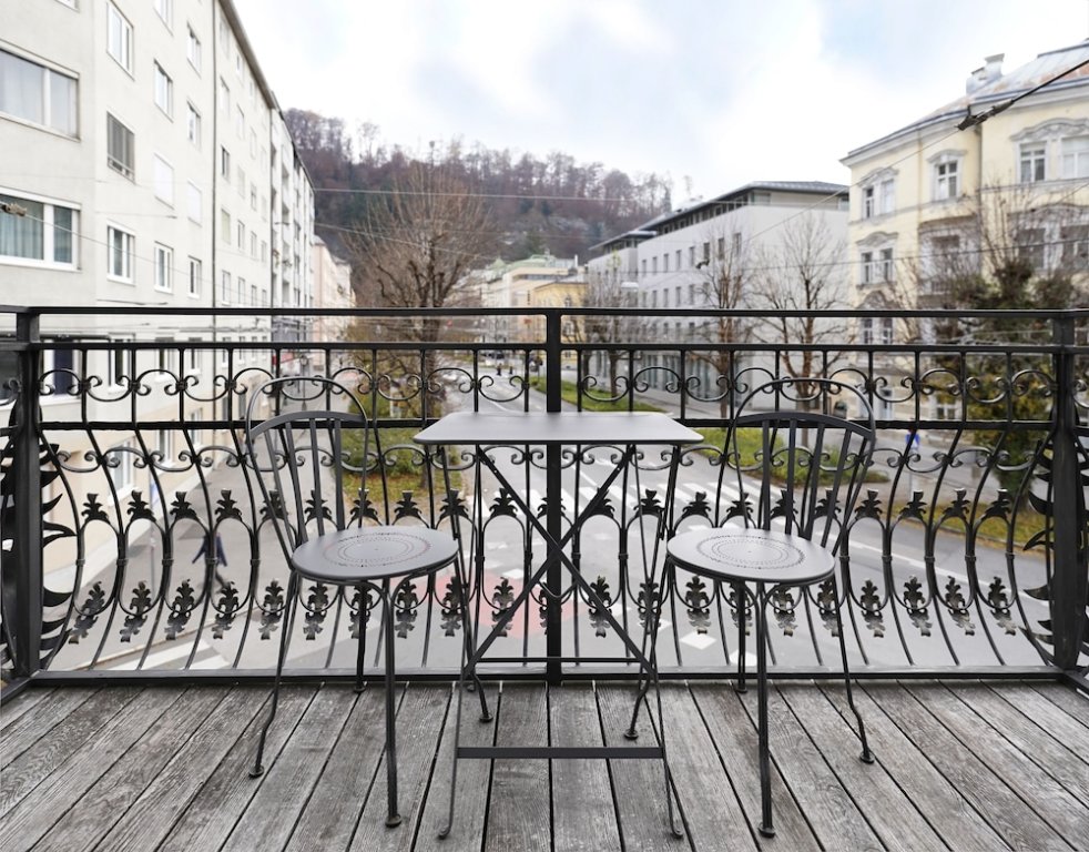 Habitación doble Estándar con balcón numa I Mozart