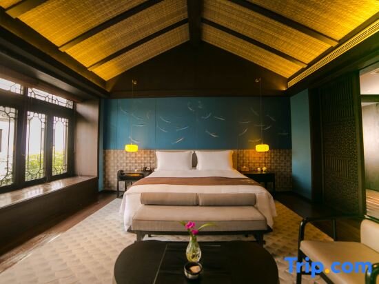 Presidential Suite Qiandao Lake Wenyuan Lion City Vipusea Hotel