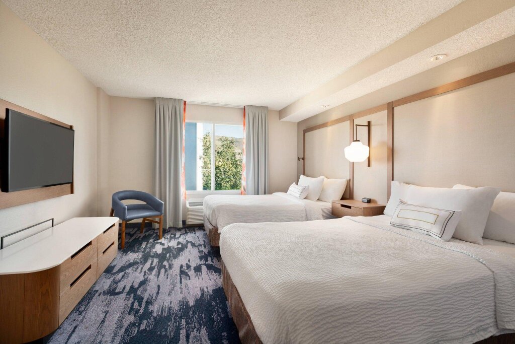 Двухместный люкс Executive Fairfield Inn & Suites by Marriott Reno Sparks