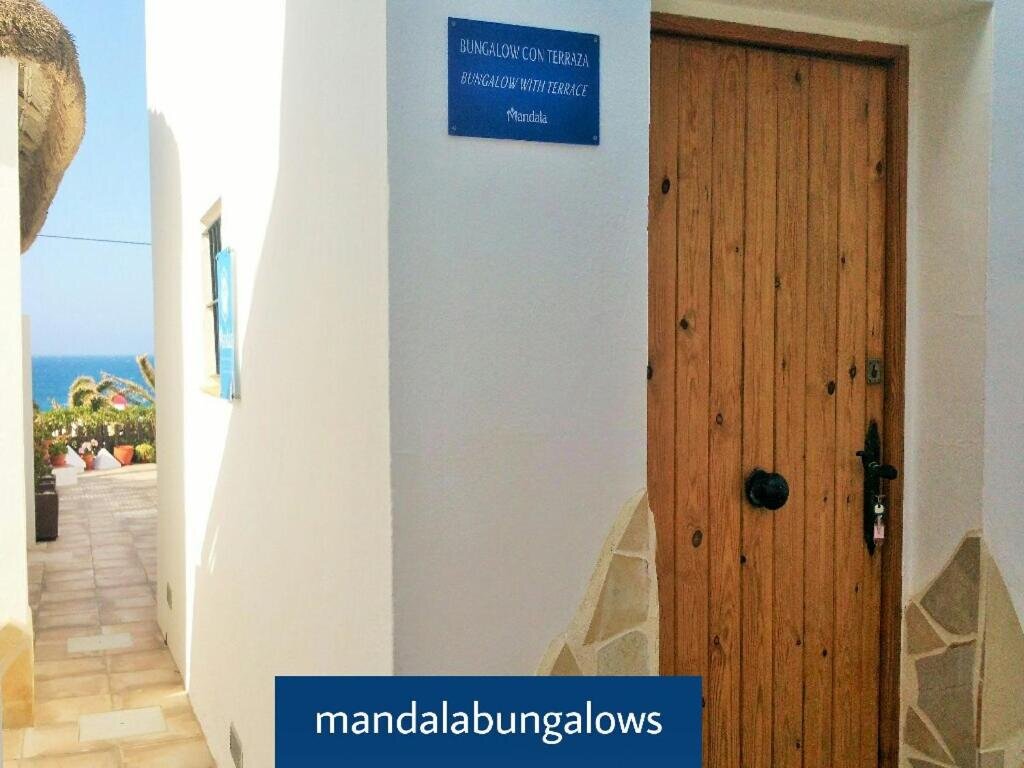 Бунгало Mandala Bungalows