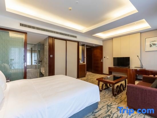 Deluxe room Wanda Realm Wuxi Hotel