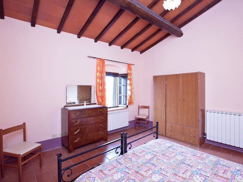 Apartment Authentic farmhouse in the Val D Orcia with pool and stunning views