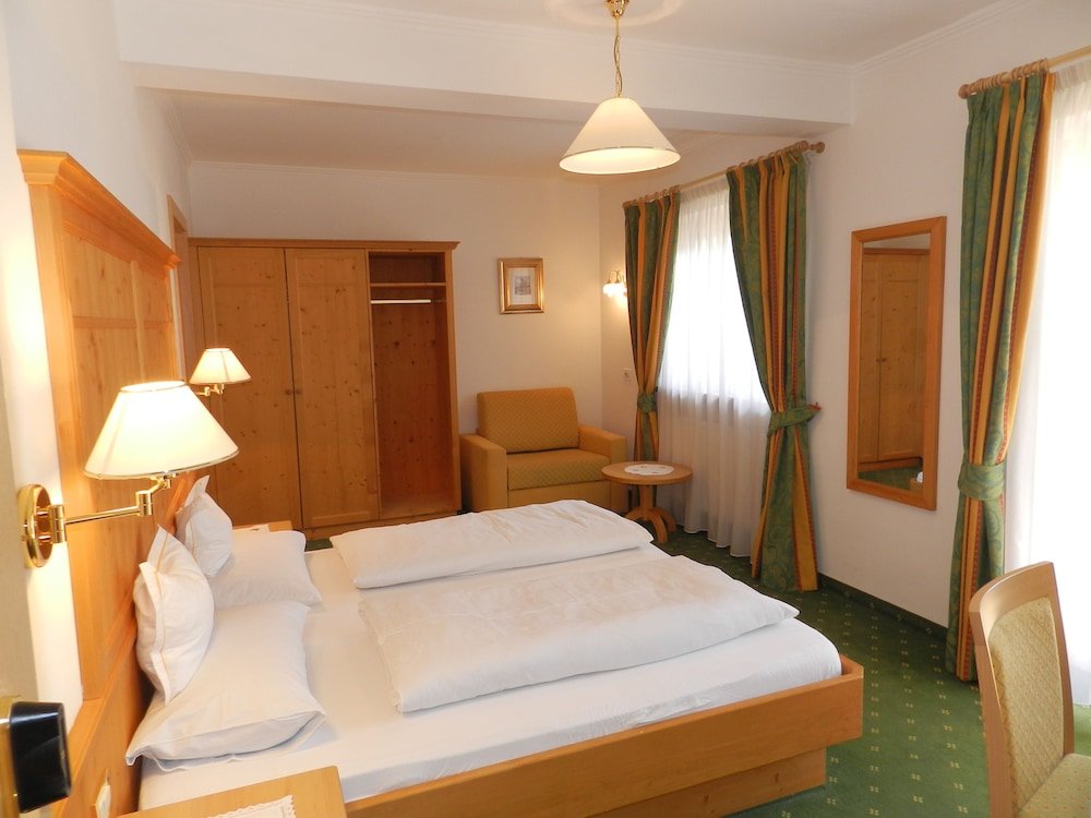 Komfort Zimmer Garni Hotel Mezdi