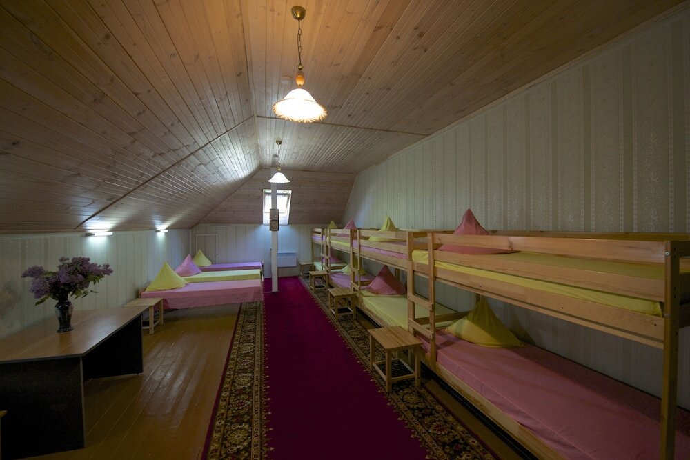 Cama en dormitorio compartido (dormitorio compartido femenino) Ierusalimskaya