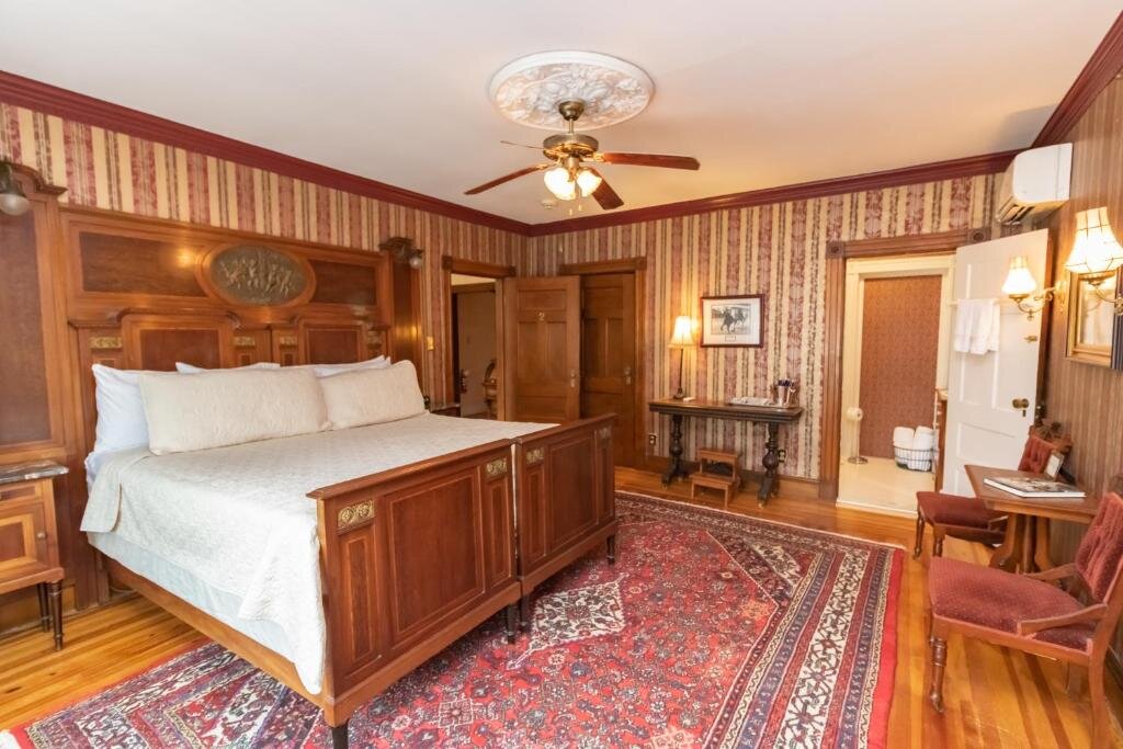 Suite Saratoga Dreams Bed and Breakfast