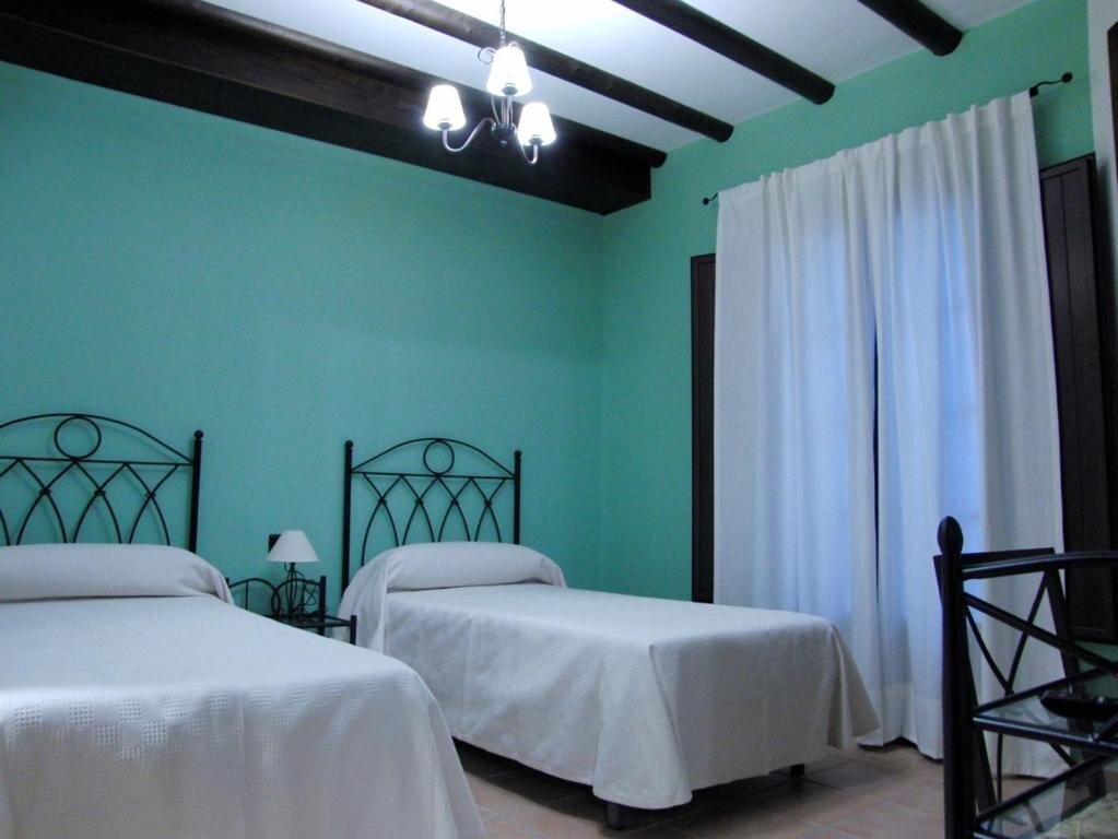 Standard Double room with balcony Hotel El Romeral