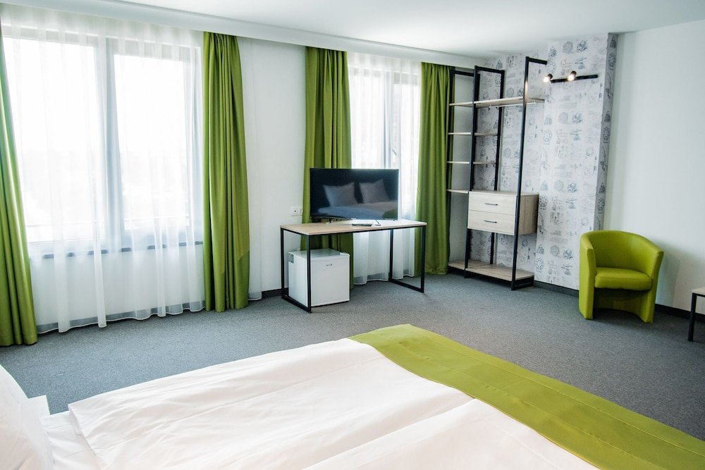 Студия Comfort A&M Hotel with free parking