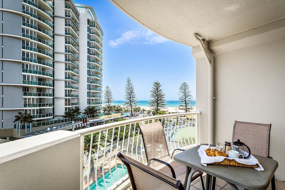 Номер Standard с 2 комнатами с балконом и с видом на океан Kirra Beach Apartments