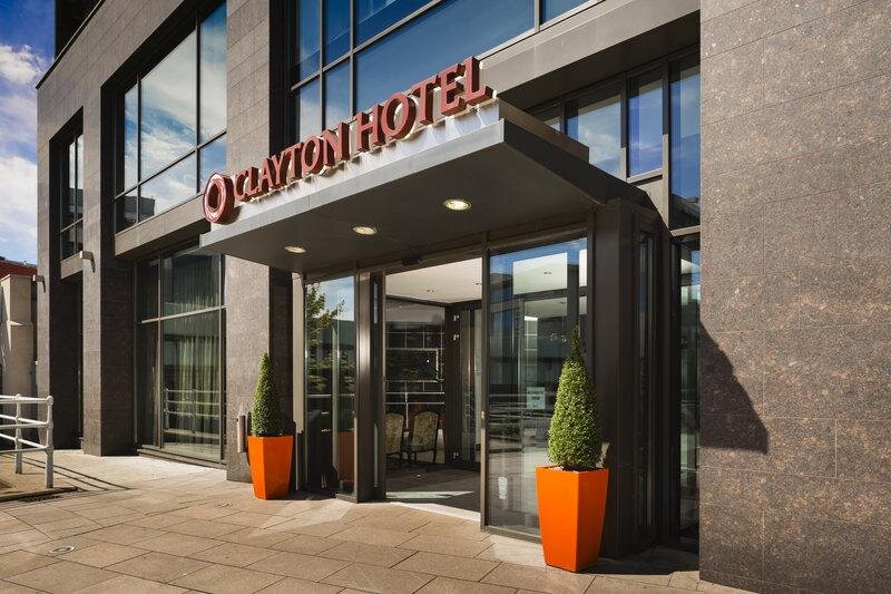 Standard Quadruple room Clayton Hotel Cardiff