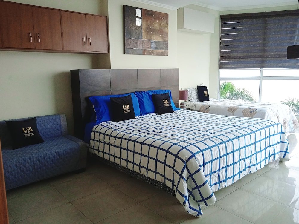 2 Bedrooms Family Basement Apartment with river view Luxury Suites Riverfront GYE
