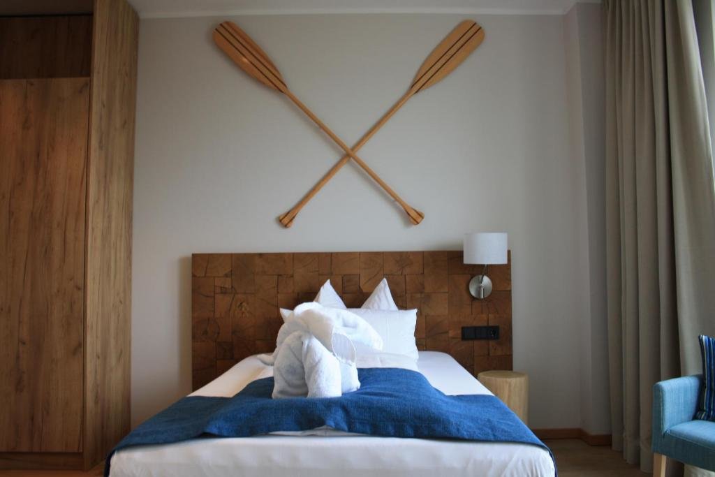 Standard Einzel Zimmer mit Seeblick See- und Waldresort Gröbern