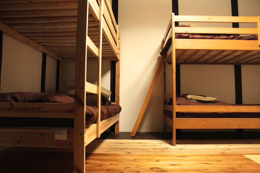 Кровать в общем номере (мужской номер) Osaka Guest House Drummer's Dream - Hostel