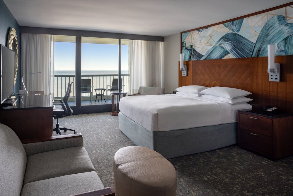 Двухместный номер Deluxe с балконом и с частичным видом на океан Hilton Beachfront Resort & Spa Hilton Head Island