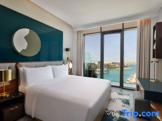 Suite 1 Schlafzimmer mit eingeschränktem Meerblick Conrad Bahrain Financial Harbour