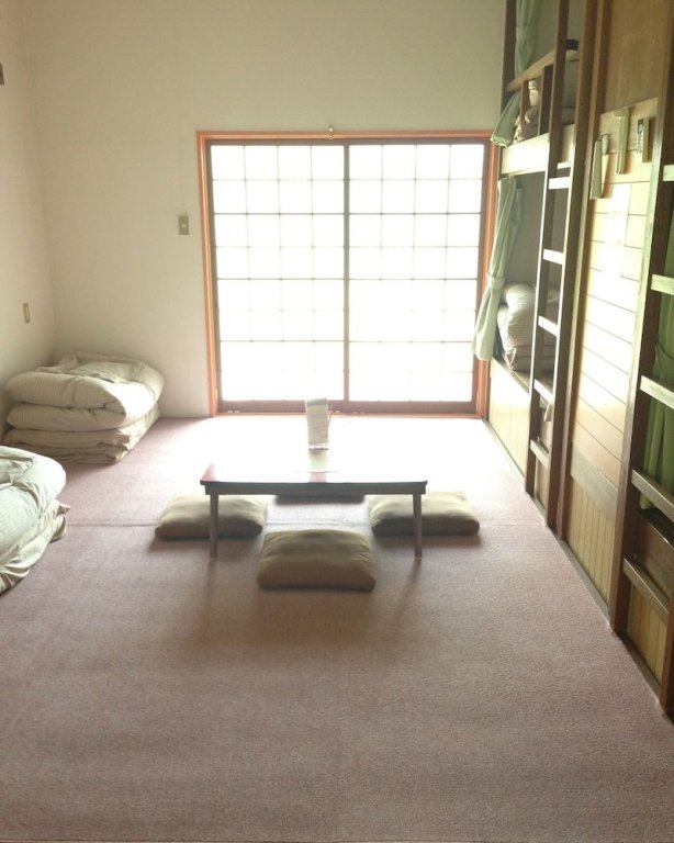 (camerata femminile) letto in camerata Amanohashidate Youth Hostel