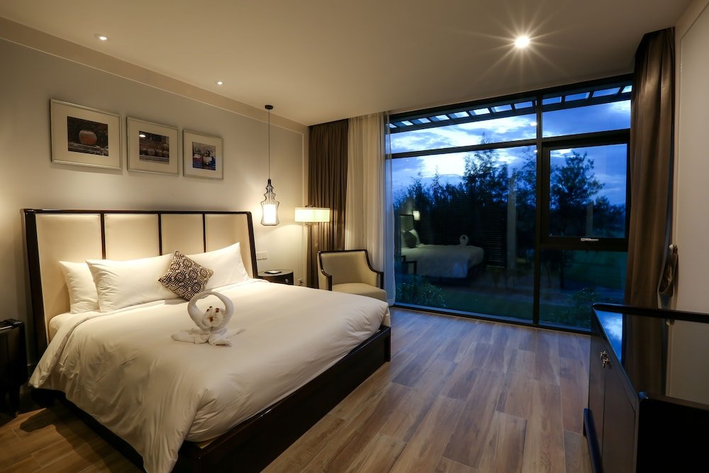 Suite doble con balcón Montgomerie Links Hotel & Villas
