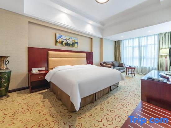 Люкс Deluxe Huaxi Hotel