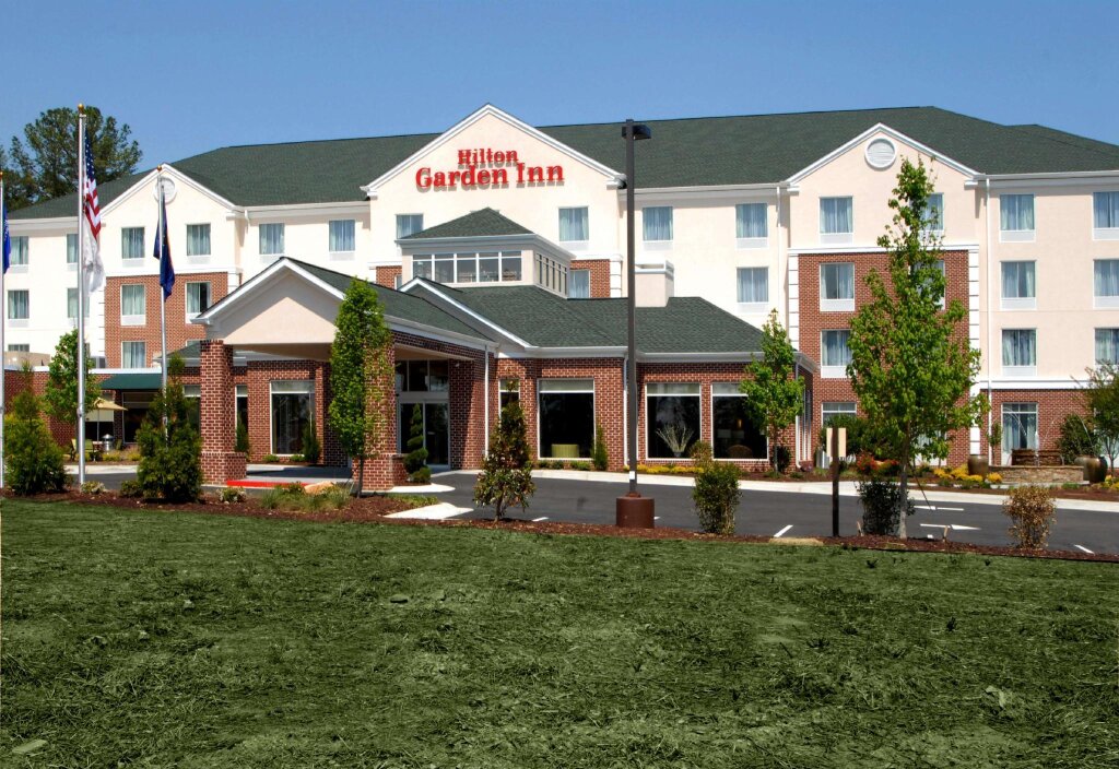 Кровать в общем номере Hilton Garden Inn Atlanta/Peachtree City