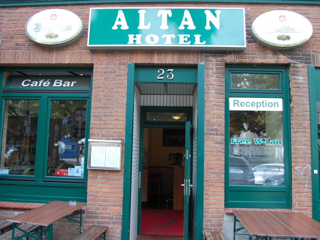 Трёхместный номер Standard Altan Hotel