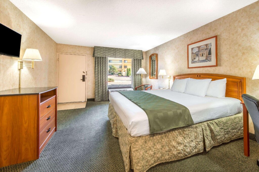 Doppel Zimmer Days Inn & Suites by Wyndham Albuquerque North