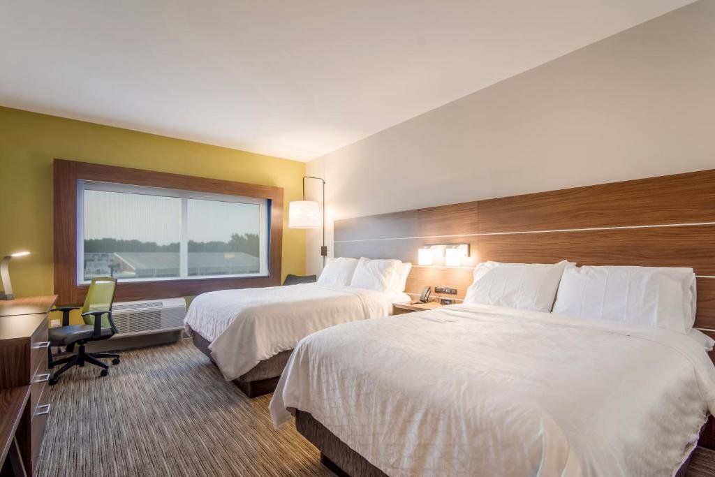 Standard Double room Holiday Inn Express & Suites - Asheboro, an IHG Hotel